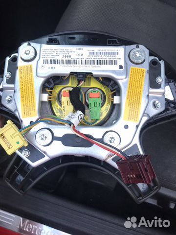 Руль в сборе с подушкой от Mercedes W204 Руль в сборе с подушкой от Mercedes W204