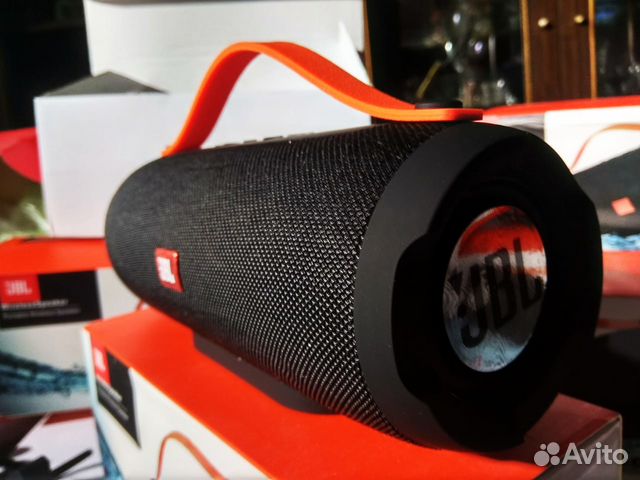 Беспроводная колонка авито. Моно колонка JBL большая 220 вольт. Подставка под колонка жбл 710. JBL 220 вольт от сети. Розетки под кабель от JBL колонки.