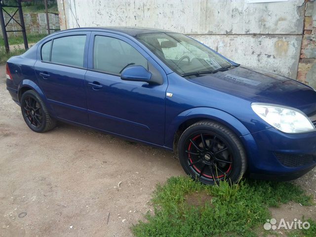 Opel Astra 1.8 МТ, 2009, 197 000 км