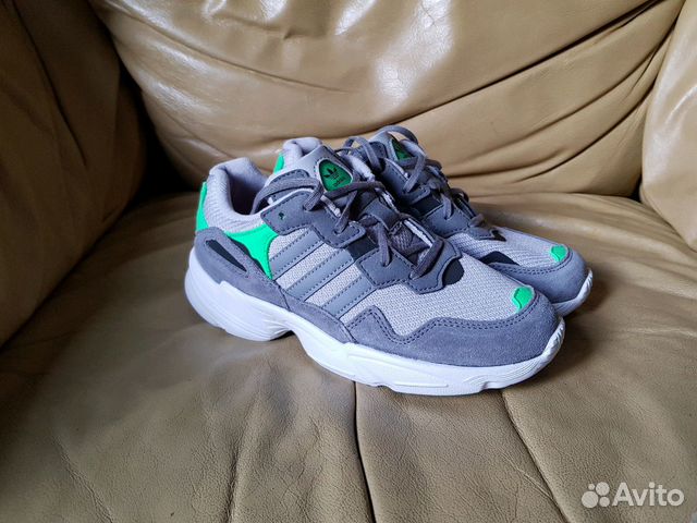 Кроссовки Adidas новые детские 33, 34 и 35 р Кроссовки Adidas новые детские 33, 34 и 35 р