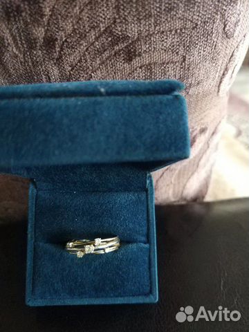 Кольцо с цирконом Кольцо с цирконом