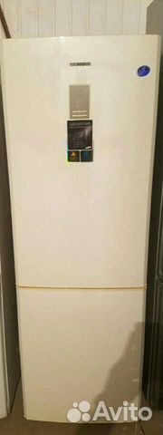 Холодильник SAMSUNG noy frost