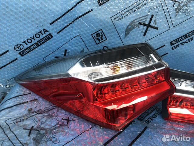Фонарь левый Toyota Corolla 180 2015-2019