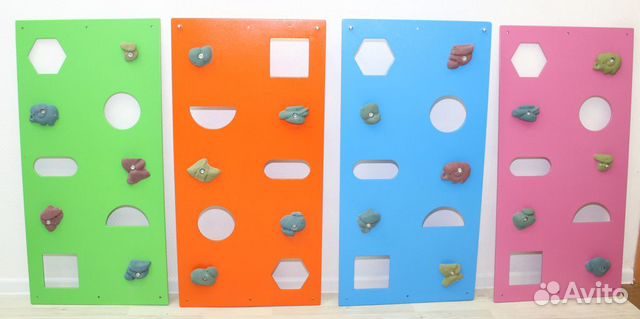 Скалодром с камнями зацепами настенный для детей