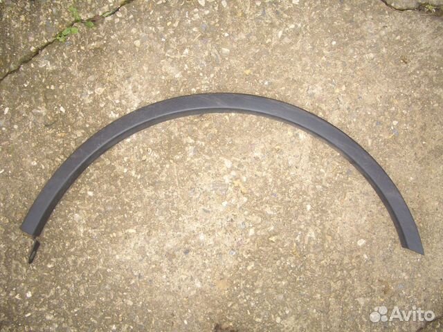 Накладка заднего крыла Субару Трибека с05-14г