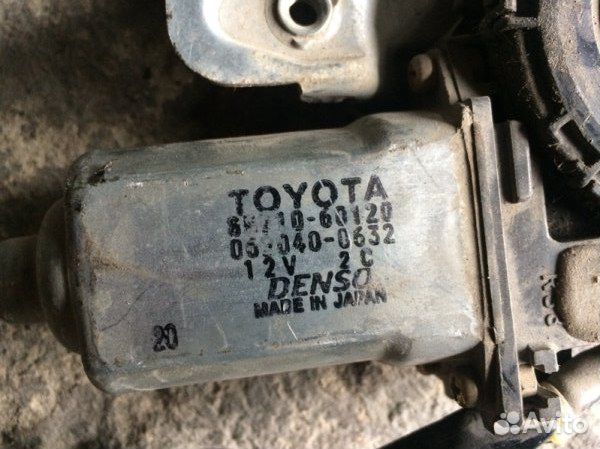 Стеклоподъемник электрический задний левый Toyota