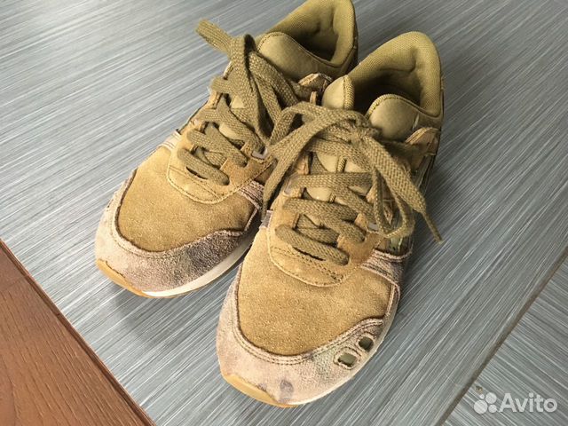 Кроссовки asics