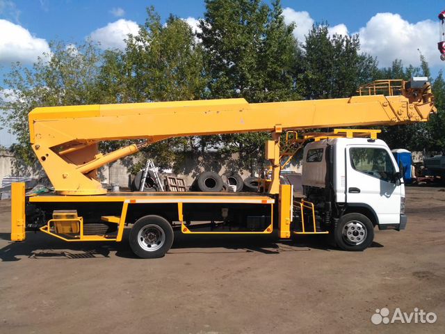 Продам автовышку Tadano Продам автовышку Tadano