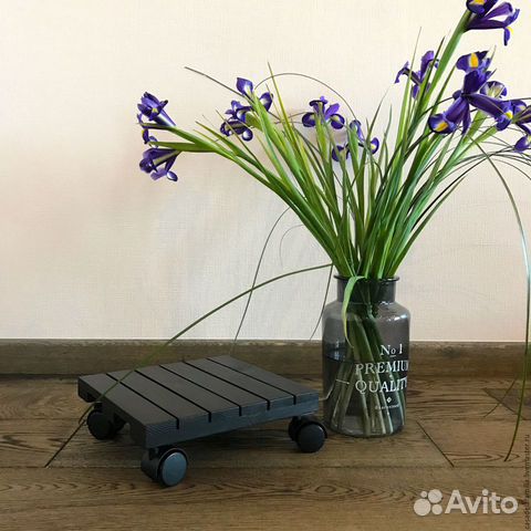 Подставка для цветов на колесиках (размер, цвет лю Подставка для цветов на колесиках (размер, цвет лю