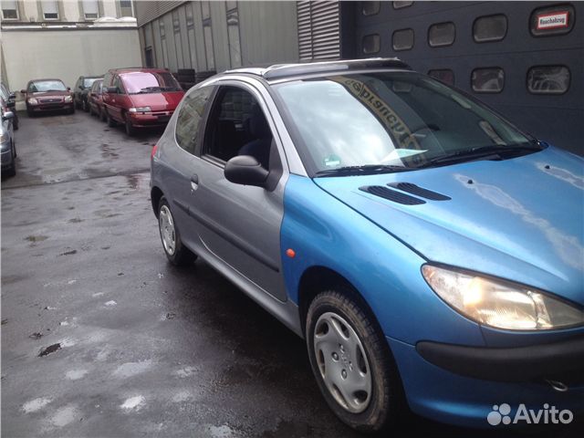 Разбор на запчасти Peugeot 206 Разбор на запчасти Peugeot 206