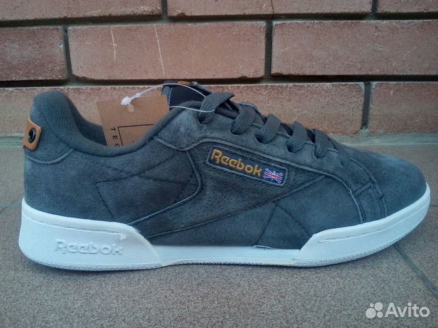 Кроссовки Reebok Classic Кроссовки Reebok Classic