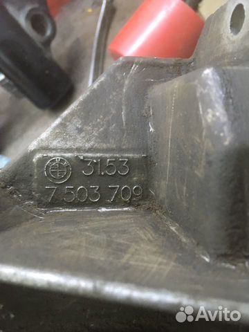 Кронштейн промежуточного вала Range Rover Vogue 3 Кронштейн промежуточного вала Range Rover Vogue 3