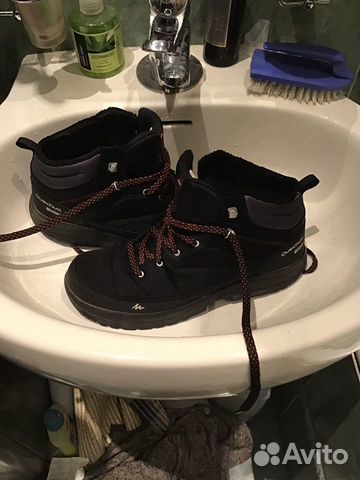 Ботинки утеплённые Quechua, waterproof, почти новы Ботинки утеплённые Quechua, waterproof, почти новы