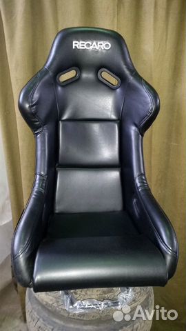 Продам спортивное кресло Recaro Продам спортивное кресло Recaro