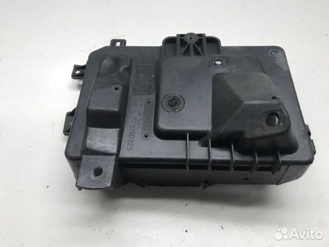 Полка аккумулятора Opel Zafira B Z22YH 2007 Полка аккумулятора Opel Zafira B Z22YH 2007