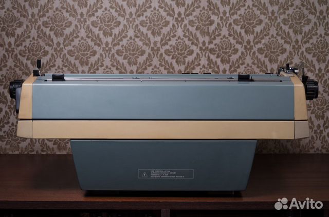 Печатная машинка Robotron 20 - Роботрон 20 Печатная машинка Robotron 20 - Роботрон 20