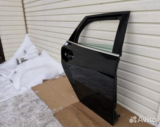 Дверь задняя правая Ford Focus 3 универсал Дверь задняя правая Ford Focus 3 универсал