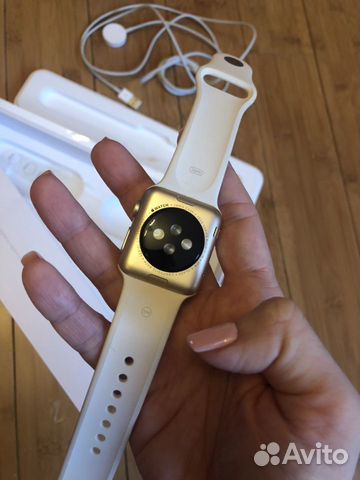 Часы Apple Watch gold 38 mm 2 Часы Apple Watch gold 38 mm 2