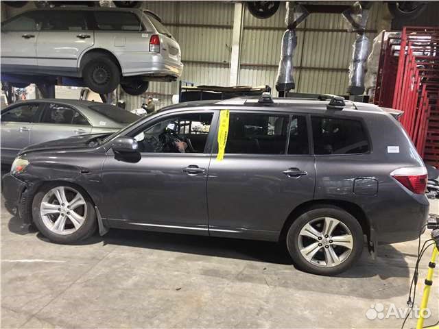 Разобран на запчасти Toyota Highlander 2 2007-2013 Разобран на запчасти Toyota Highlander 2 2007-2013