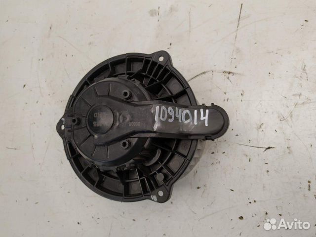 Моторчик печки 971132Y000 Hyundai IX35 Моторчик печки 971132Y000 Hyundai IX35
