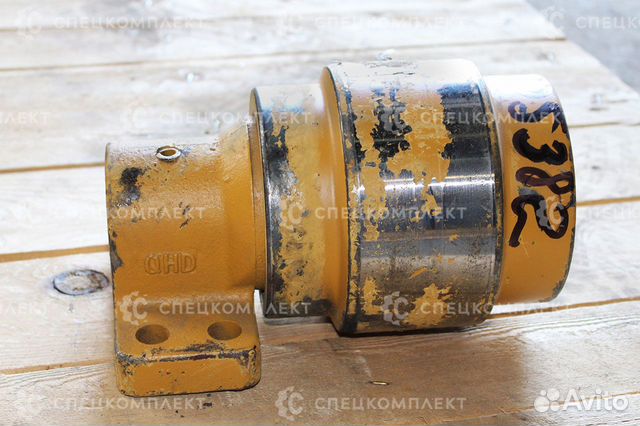 Каток поддерживающий ZX200 (14260871)