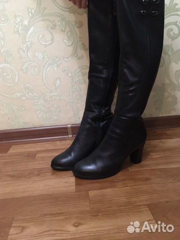 Продам демисезонные сапоги