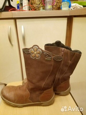 Сапоги осенние на девочку Clarks Сапоги осенние на девочку Clarks