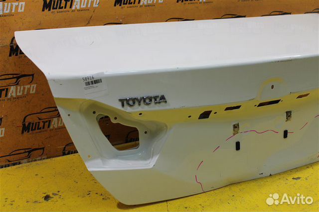 Крышка багажника Toyota Camry 50 2011-2017