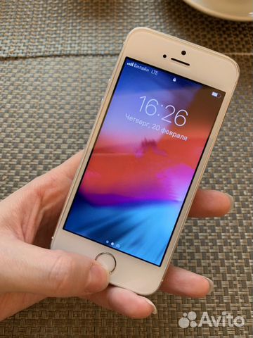 Телефон iPhone 5s 16 gb