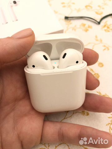 Беспроводные наушники AirPods 1 поколения Беспроводные наушники AirPods 1 поколения