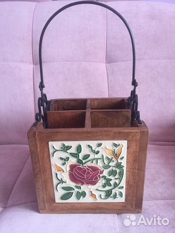 Деревянная корзина под бутылки