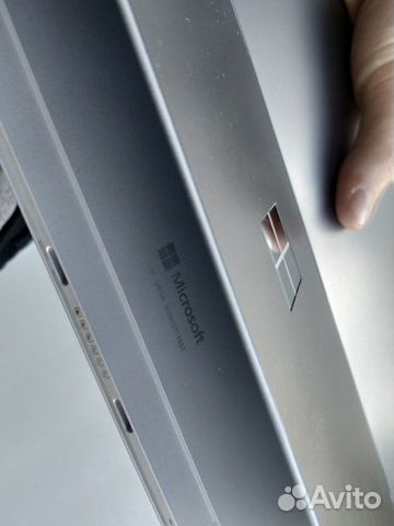 Microsoft Surface Pro 5 (i5/4/128)