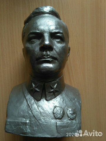 Бюст Ворошилова Бюст Ворошилова