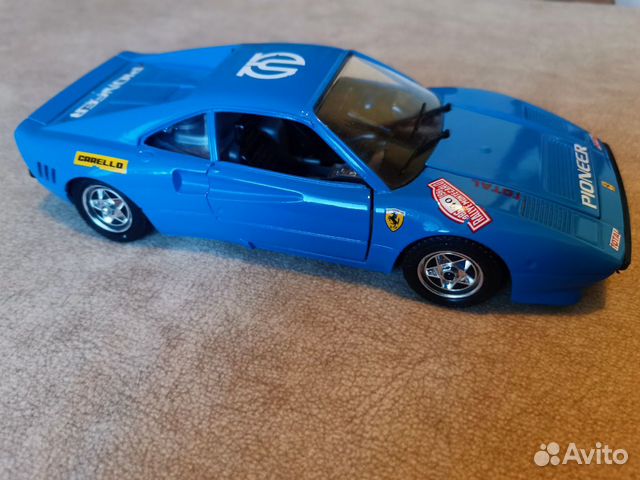 Машинка 1 24 Ferrari GTO 1984 г Машинка 1 24 Ferrari GTO 1984 г