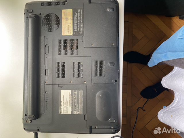 Toshiba satellite A300-14S + сумка и зарядка Toshiba satellite A300-14S + сумка и зарядка