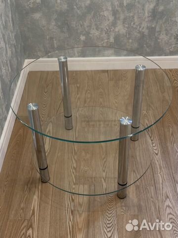 Стол журнальный круглый из стекла Стол журнальный круглый из стекла
