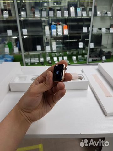 Часы Apple Watch Series 4 GPS 40mm Aluminum б/у
