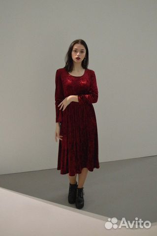 Бархатное платье темно-красного цвета. Новое
