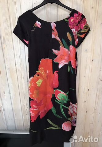 Платье нежное, великолепная ткань пр. Италии Платье нежное, великолепная ткань пр. Италии