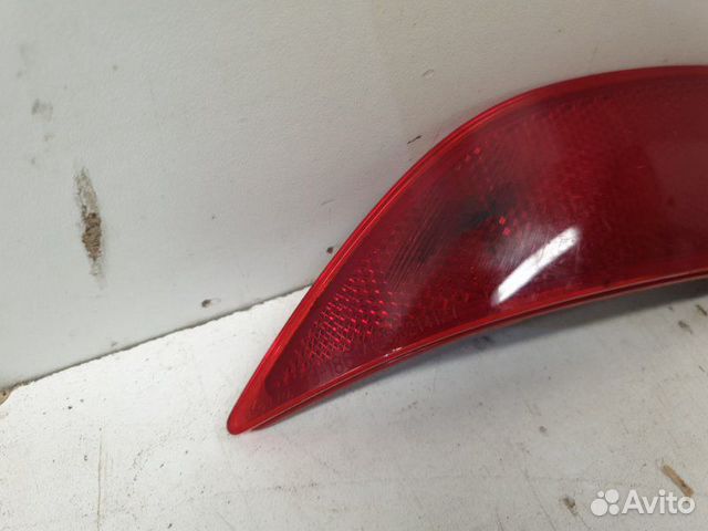 Отражатель задний левый Toyota Camry V55 2014-2018
