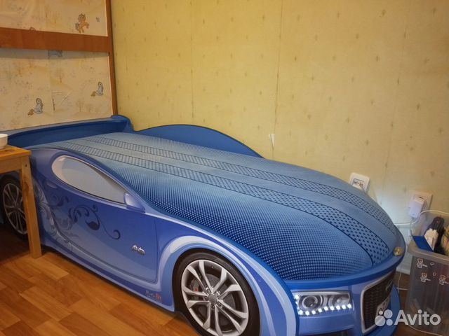 Кровать машинка