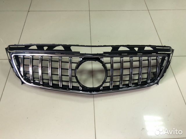 Решётка w218 CLS