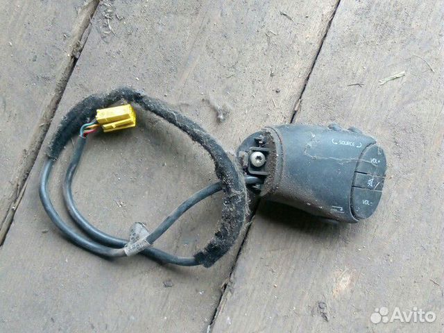 Пульт ду магнитолой Renault