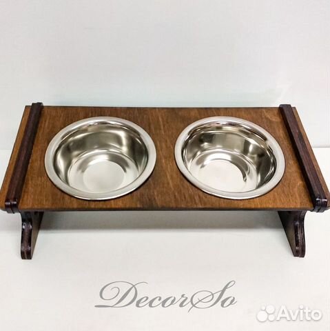 Деревянная подставка под миски