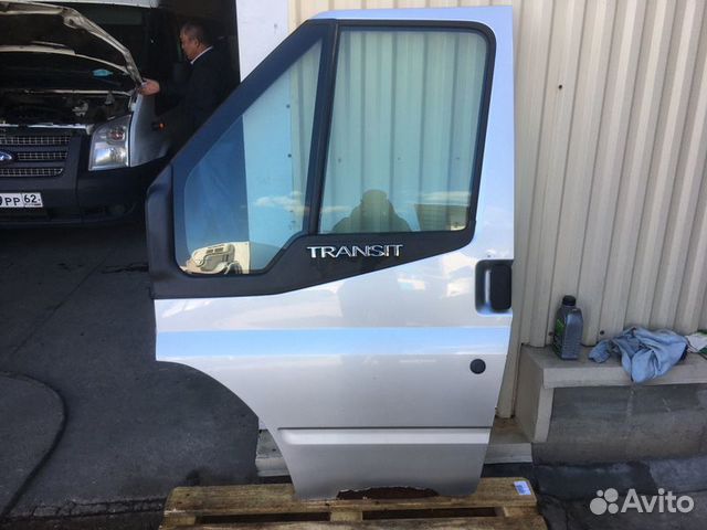 Дверь передняя левая Ford Transit