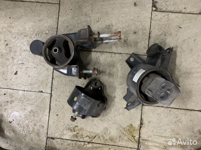 Опора кронштейн Kia Ceed 2006-2012 ED FL Опора кронштейн Kia Ceed 2006-2012 ED FL