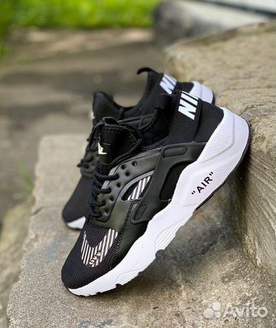 Кроссовки Nike Air Huarache черные Кроссовки Nike Air Huarache черные