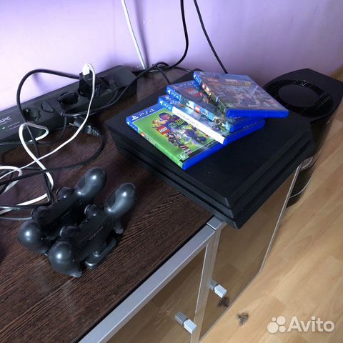 Sony PS4 pro 1 tb Sony PS4 pro 1 tb