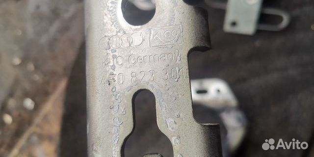 Audi a6c6 4F петли капота б/у черные Audi a6c6 4F петли капота б/у черные