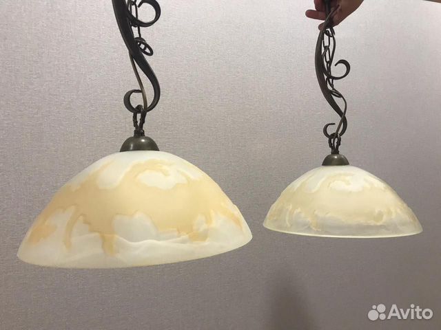 Продаю люстру